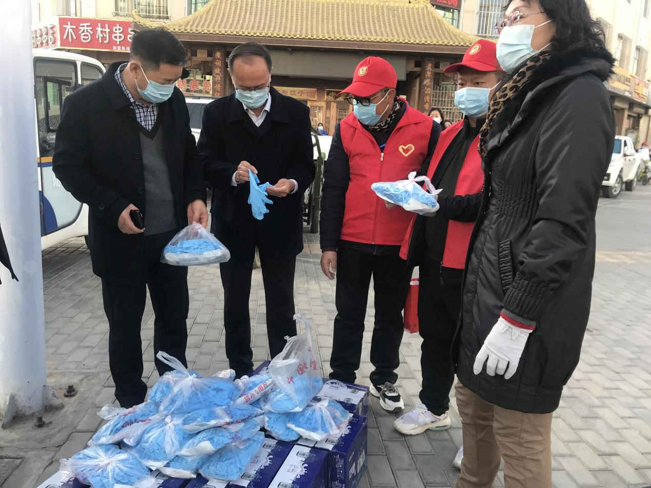 馬宗?？赐繂?wèn)疫情防控一線黨員職工