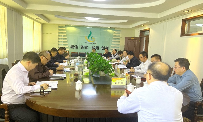 市委常委、副市長張秀林到敦煌種業(yè)調(diào)研